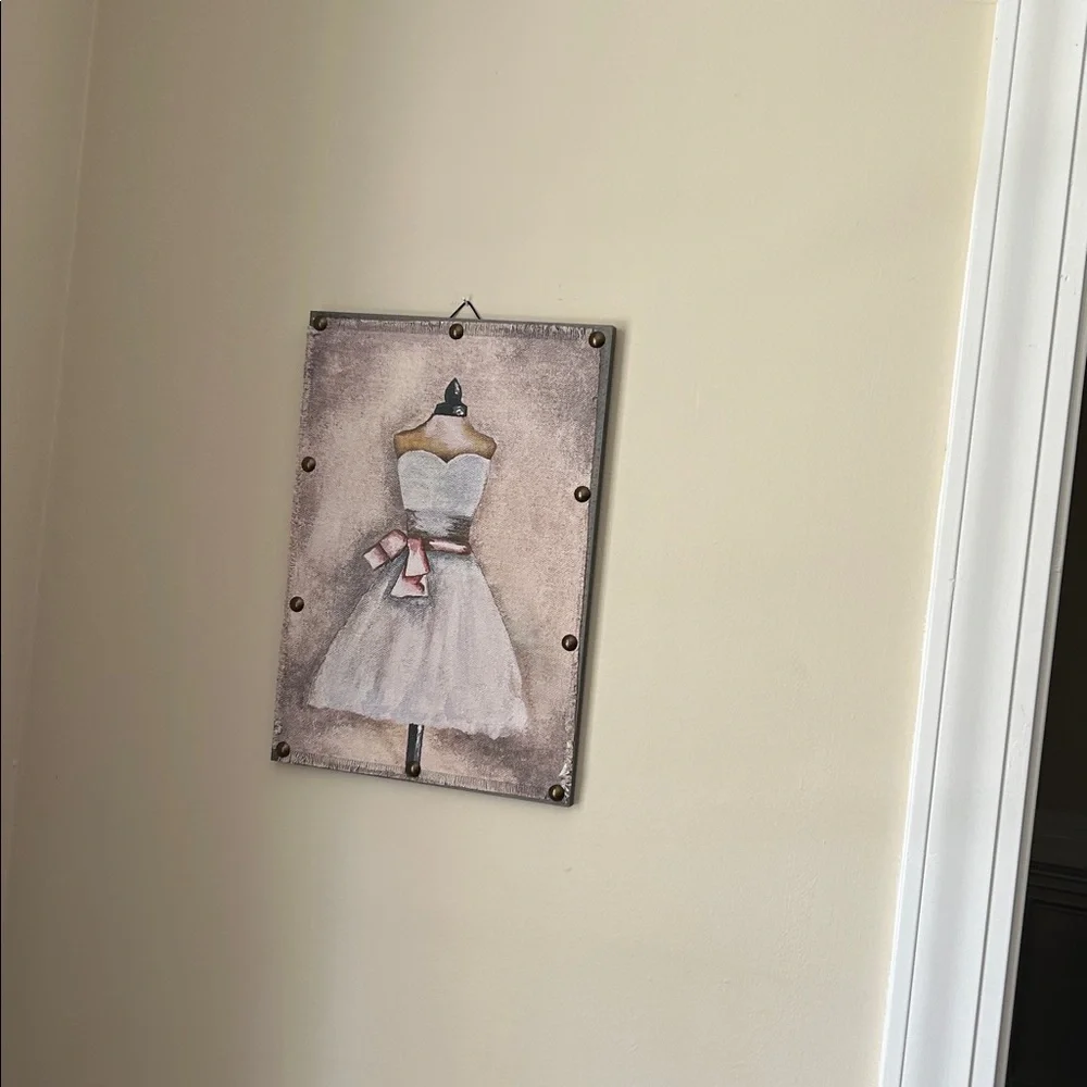 Feminine Decor - Picture 9 of 10